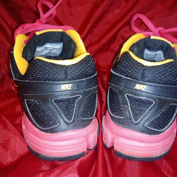 NIKE DOWN SHIFTER 5 WOMEN'S RUNNING SHOES SIZE 6.5 - Picture 7 of 8